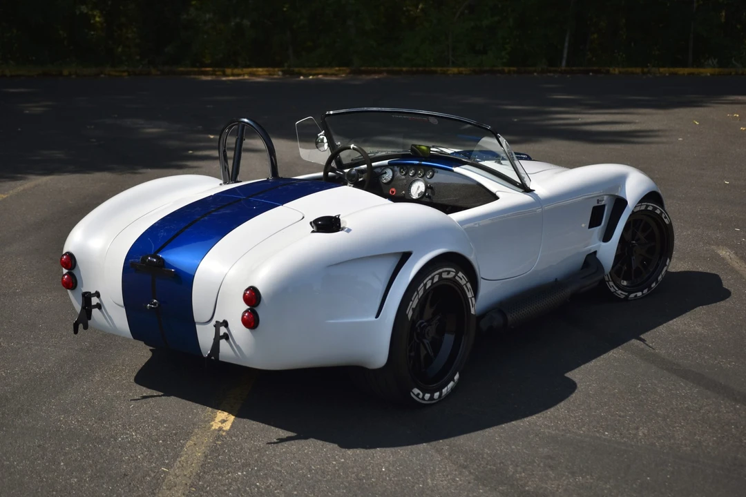 Shelby Cobra Replica - Image 5 of 31