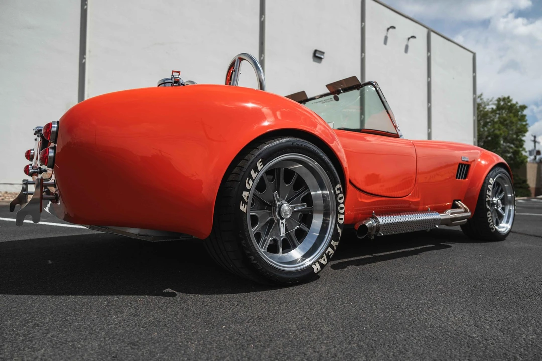 Shelby Cobra Replica - Image 9 of 31