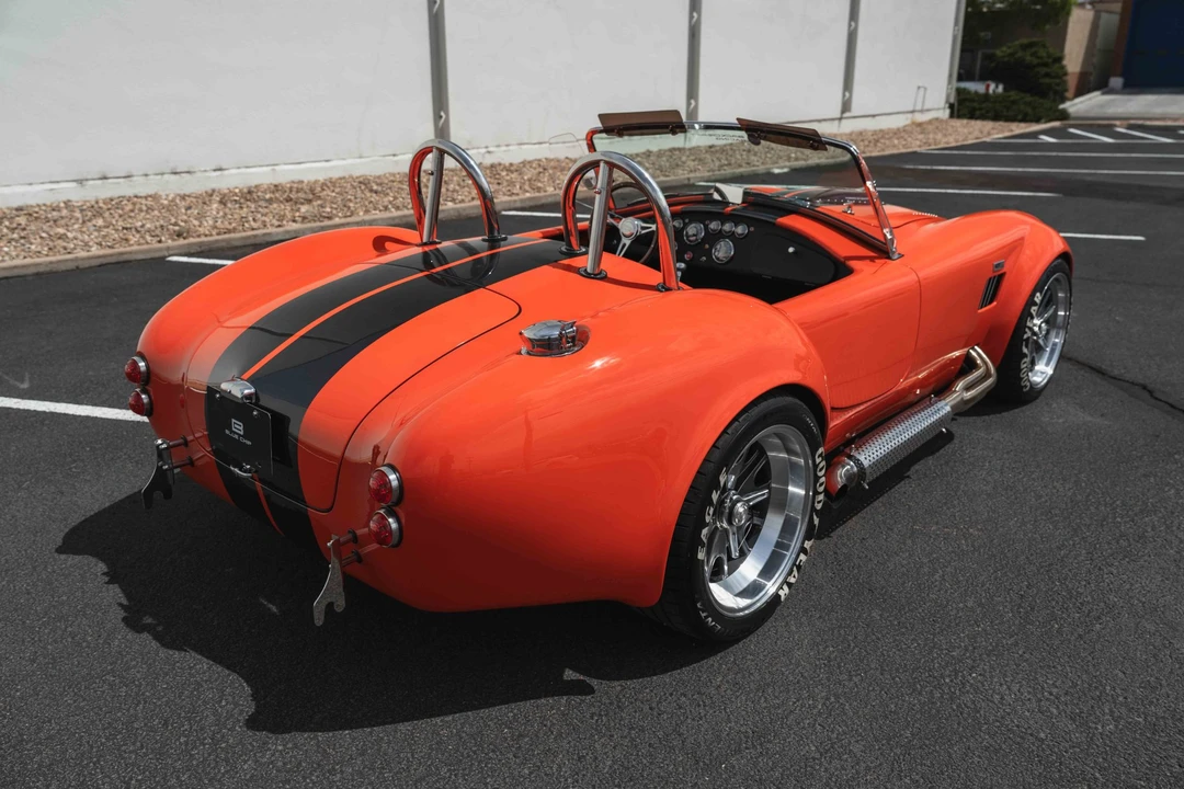 Shelby Cobra Replica - Image 8 of 31