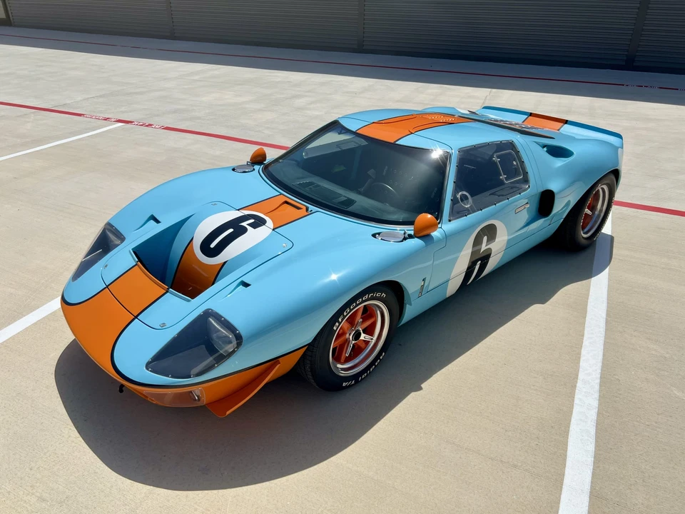 Superformance - Image 2 of 31
