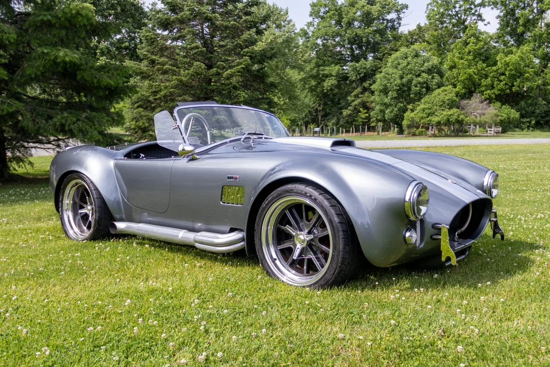 Shelby Cobra Replica - Image 4 of 31