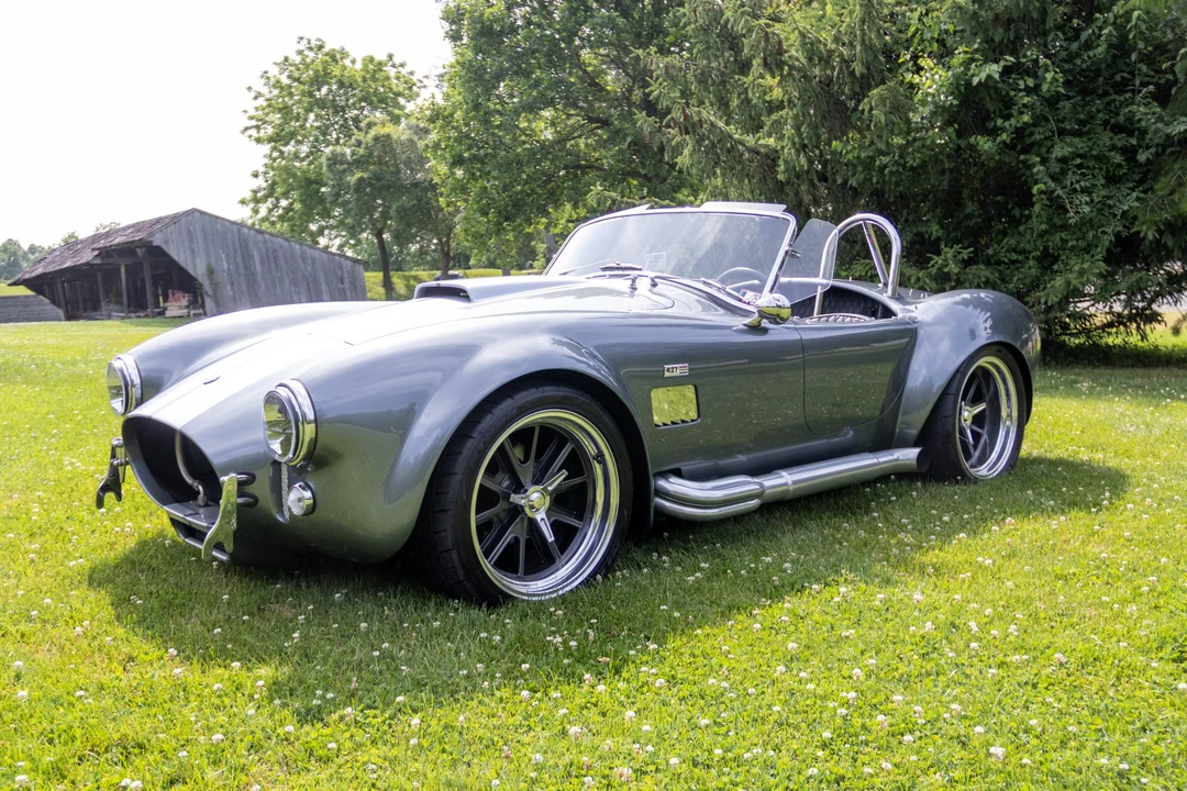Shelby Cobra Replica - Image 2 of 31