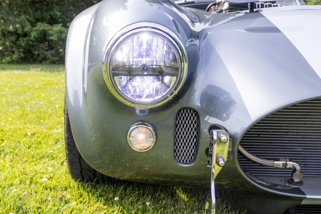 Shelby Cobra Replica - Image 10 of 31