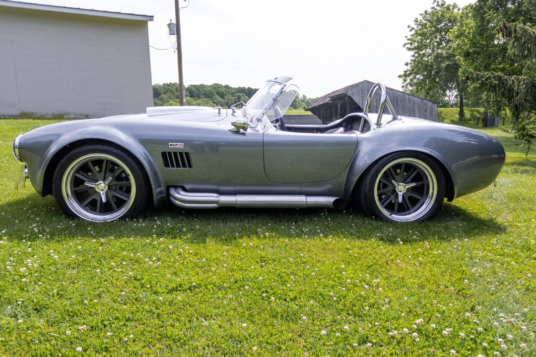Shelby Cobra Replica - Image 9 of 31
