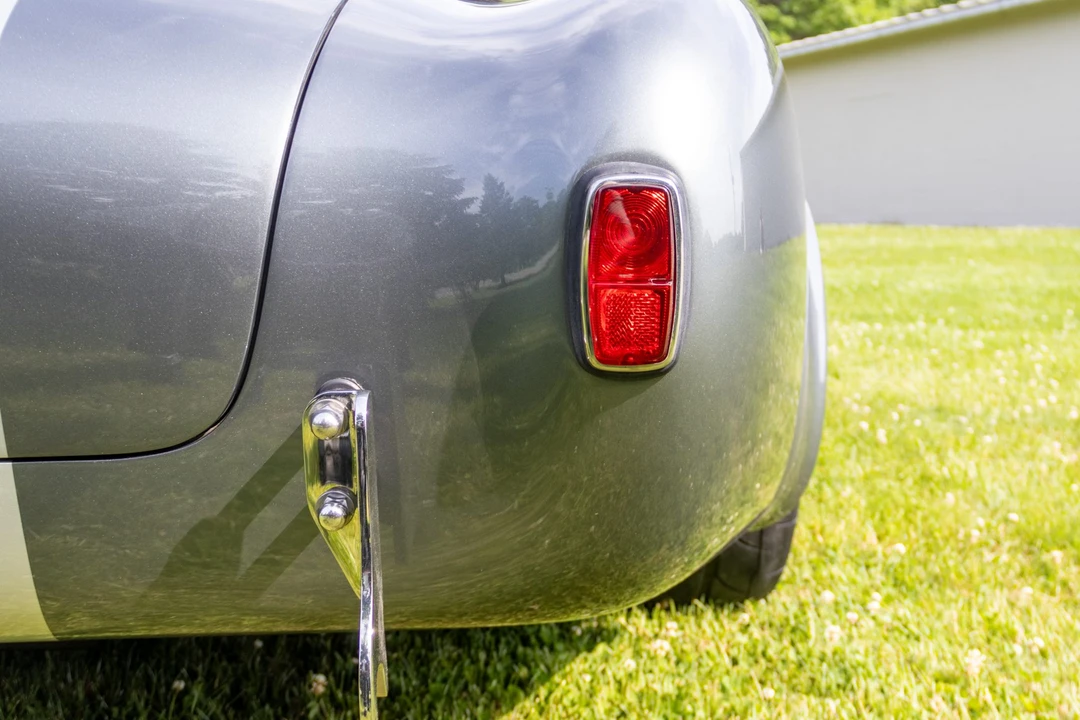 Shelby Cobra Replica - Image 18 of 31