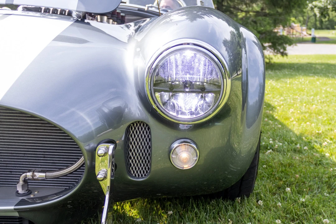Shelby Cobra Replica - Image 11 of 31