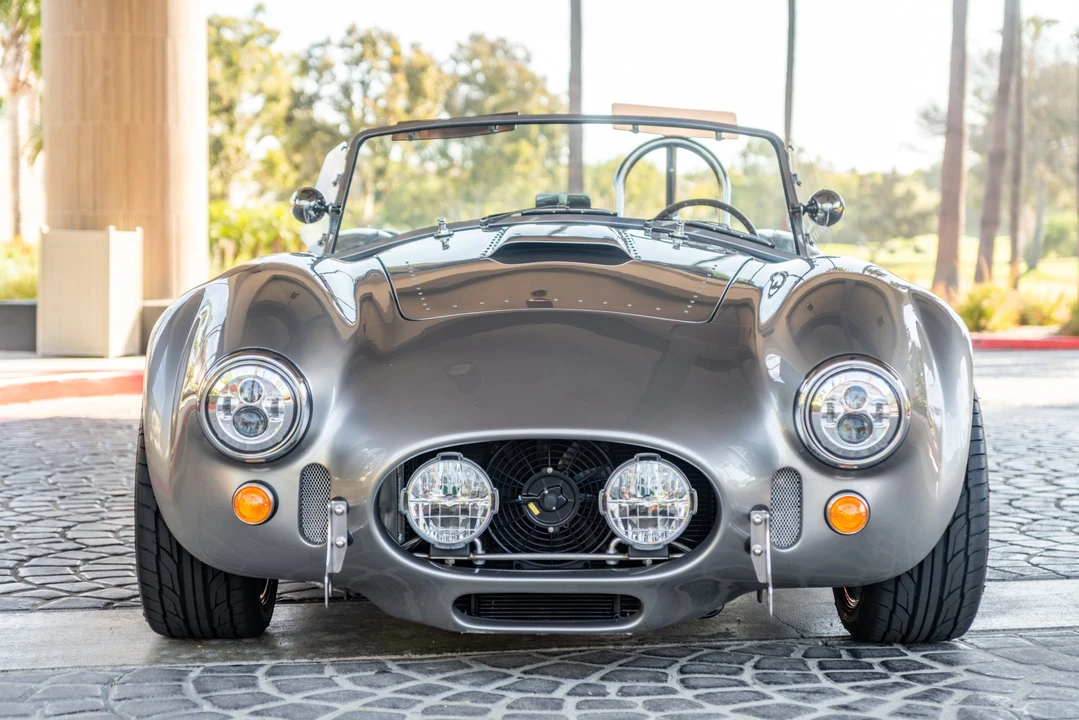 Shelby Cobra Replica - Image 3 of 31