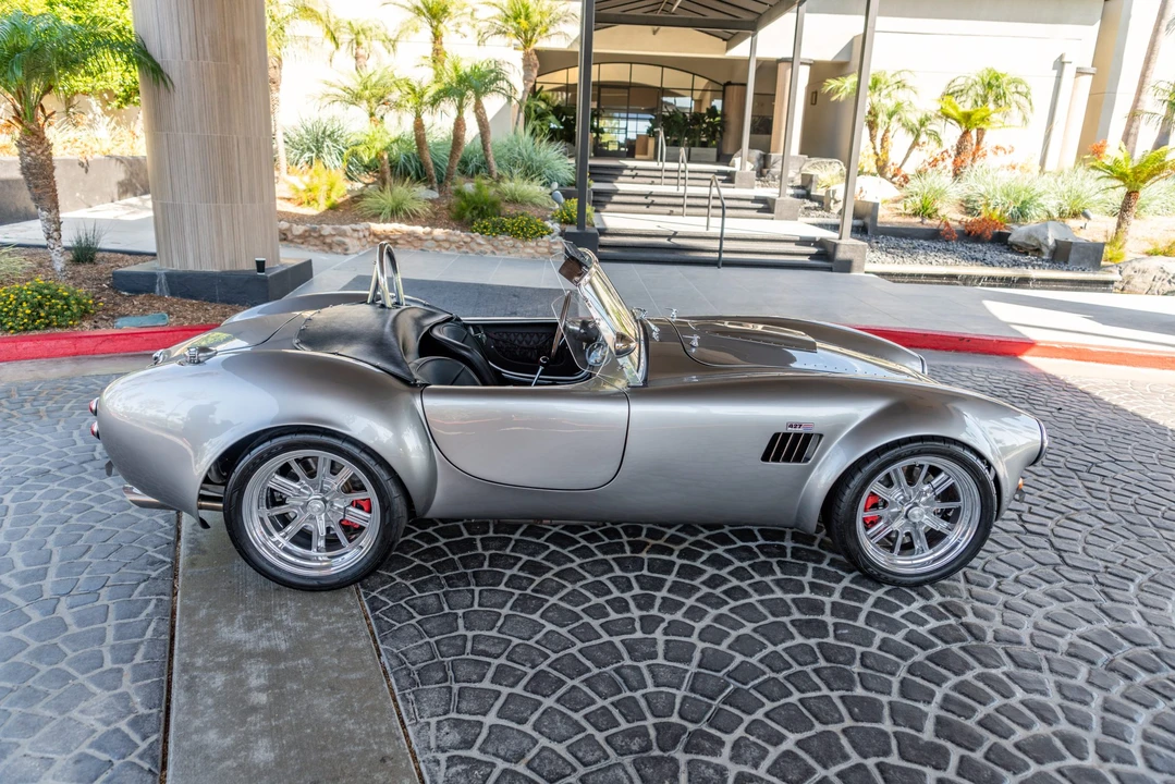 Shelby Cobra Replica - Image 7 of 31