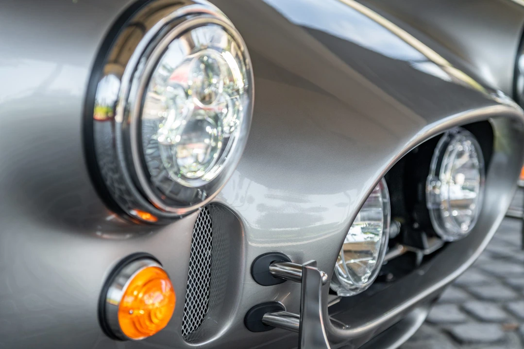 Shelby Cobra Replica - Image 17 of 31