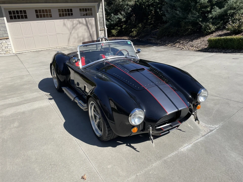Shelby Cobra Replica - Image 17 of 31