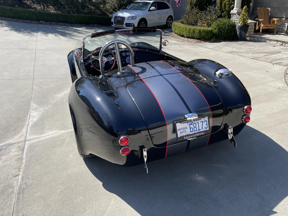 Shelby Cobra Replica - Image 9 of 31
