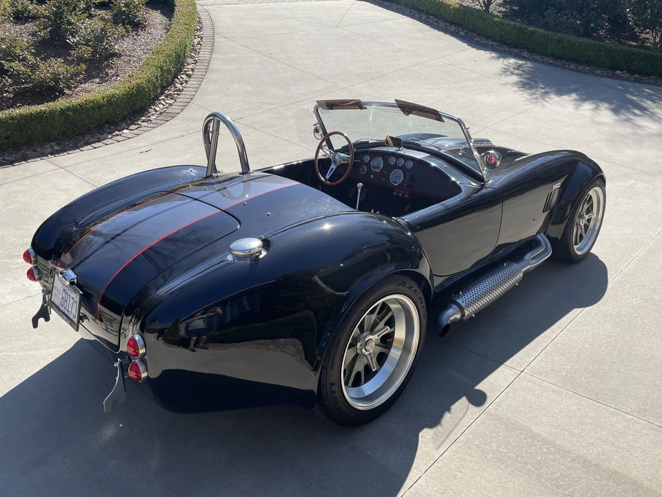 Shelby Cobra Replica - Image 13 of 31