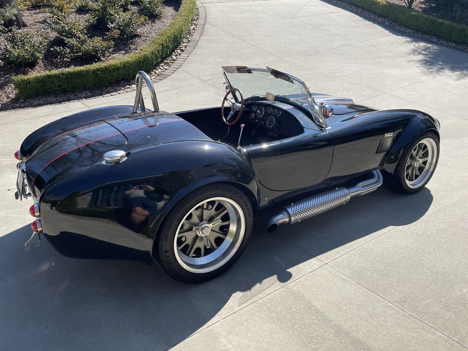 Shelby Cobra Replica - Image 14 of 31