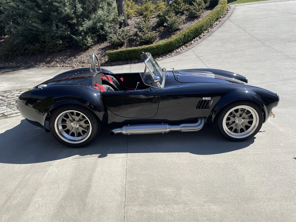 Shelby Cobra Replica - Image 16 of 31