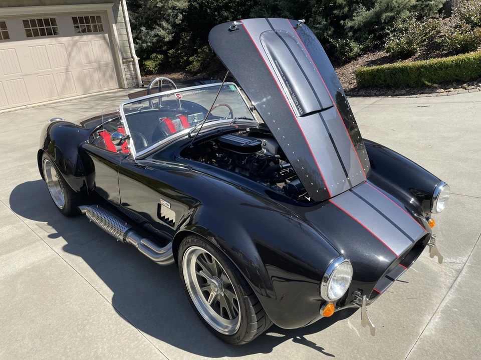 Shelby Cobra Replica - Image 25 of 31