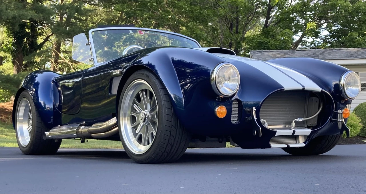Shelby Cobra Replica - Image 23 of 31