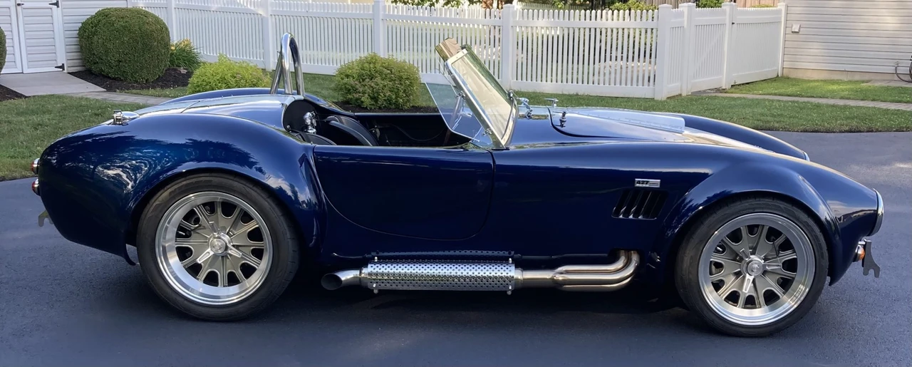 Shelby Cobra Replica - Image 25 of 31