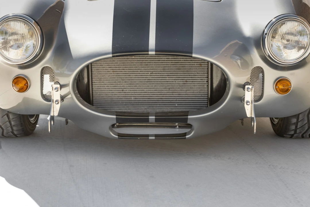 Shelby Cobra Replica - Image 15 of 31