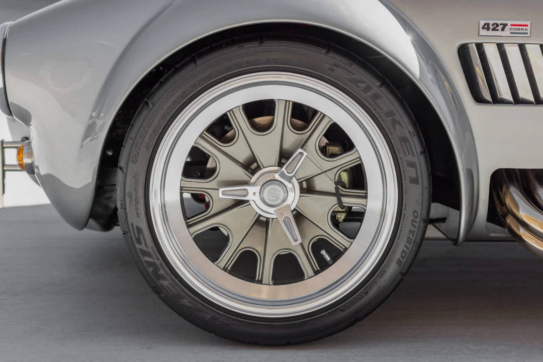 Shelby Cobra Replica - Image 26 of 31