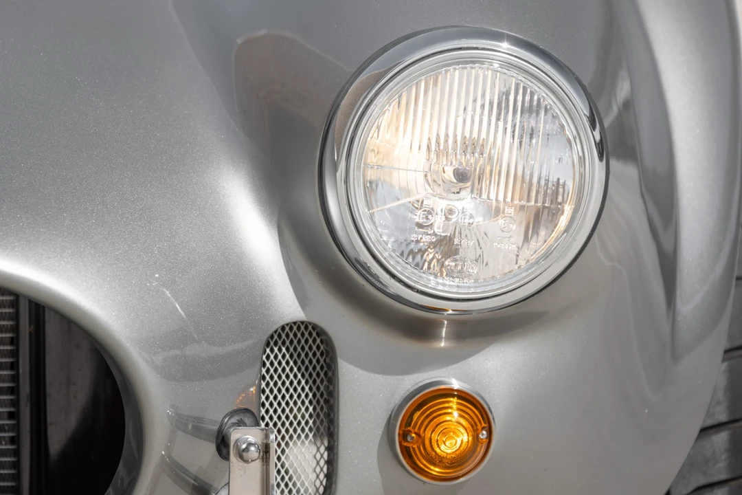Shelby Cobra Replica - Image 12 of 31