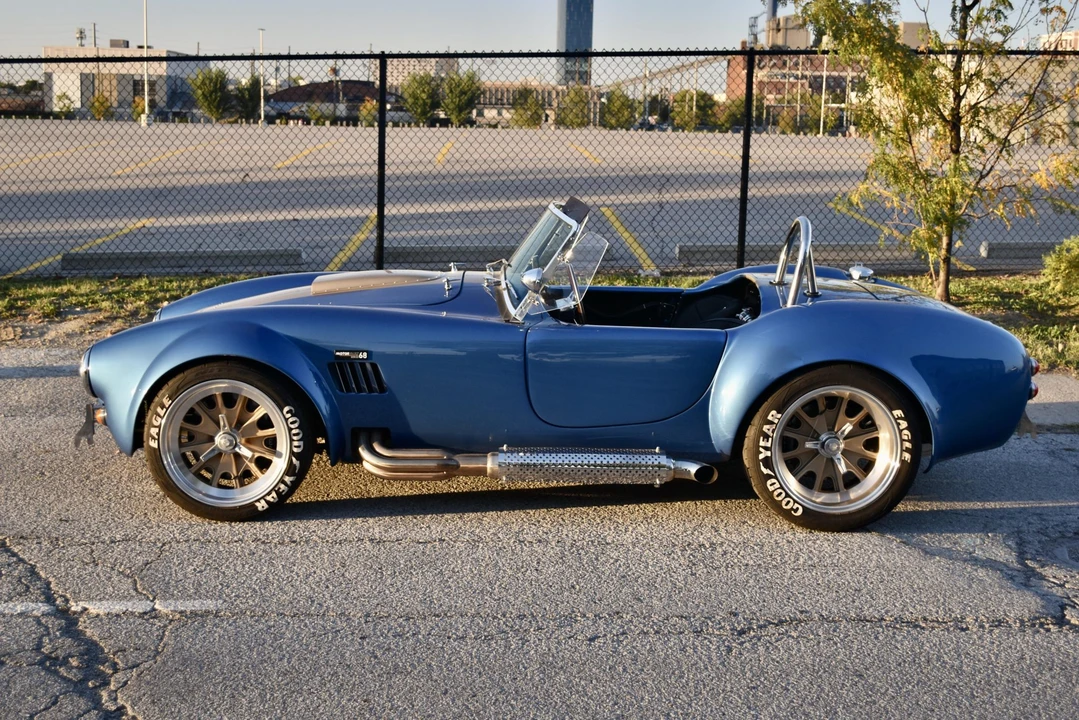 Shelby Cobra Replica - Image 2 of 31