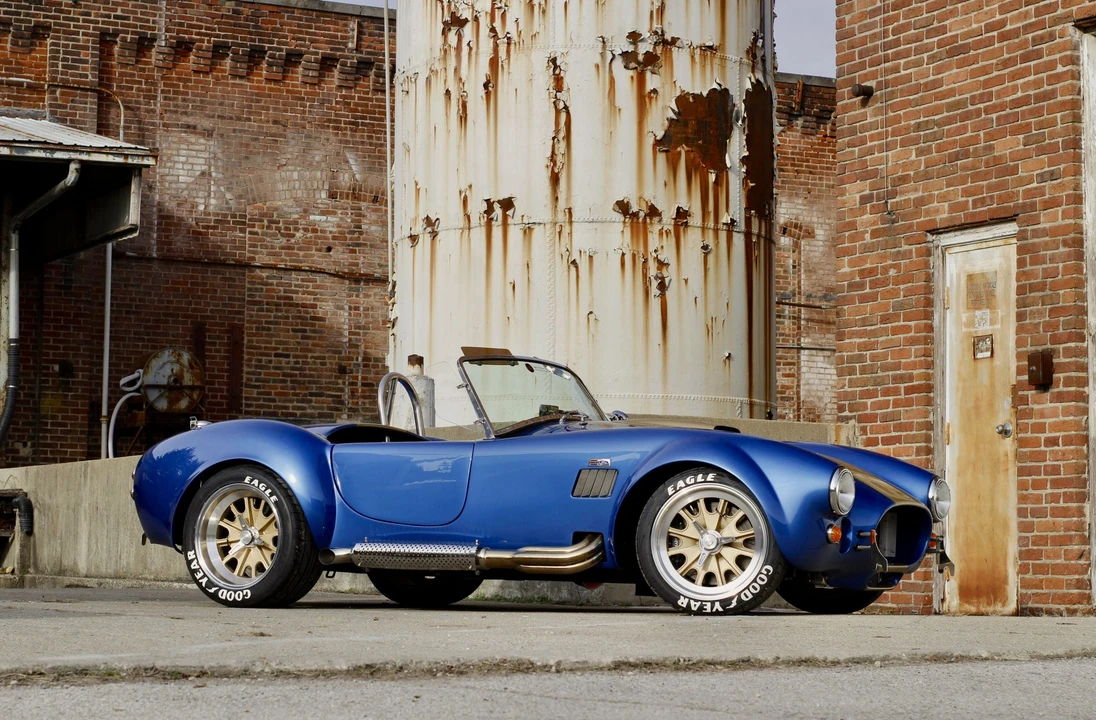 Shelby Cobra Replica - Image 24 of 31