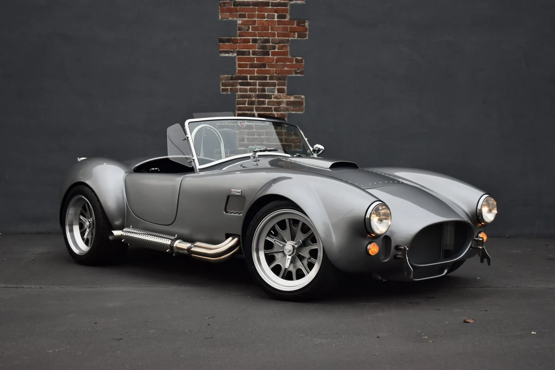Shelby Cobra Replica - Image 4 of 31