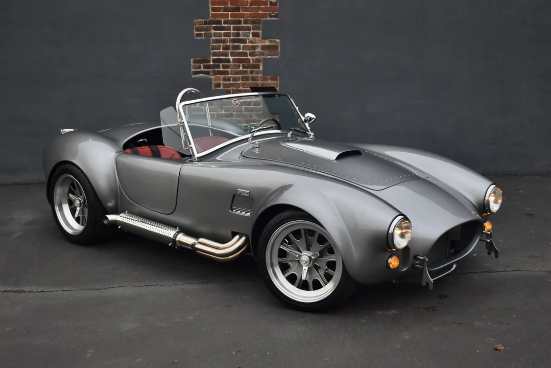Shelby Cobra Replica - Image 3 of 31