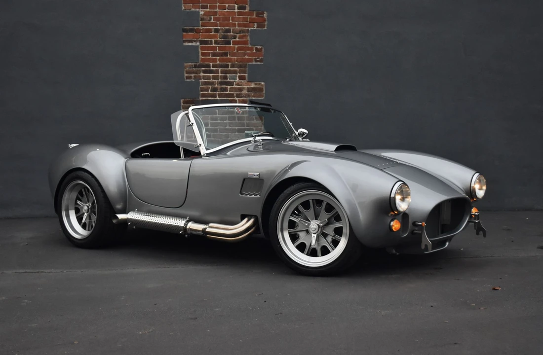 Shelby Cobra Replica - Image 2 of 31