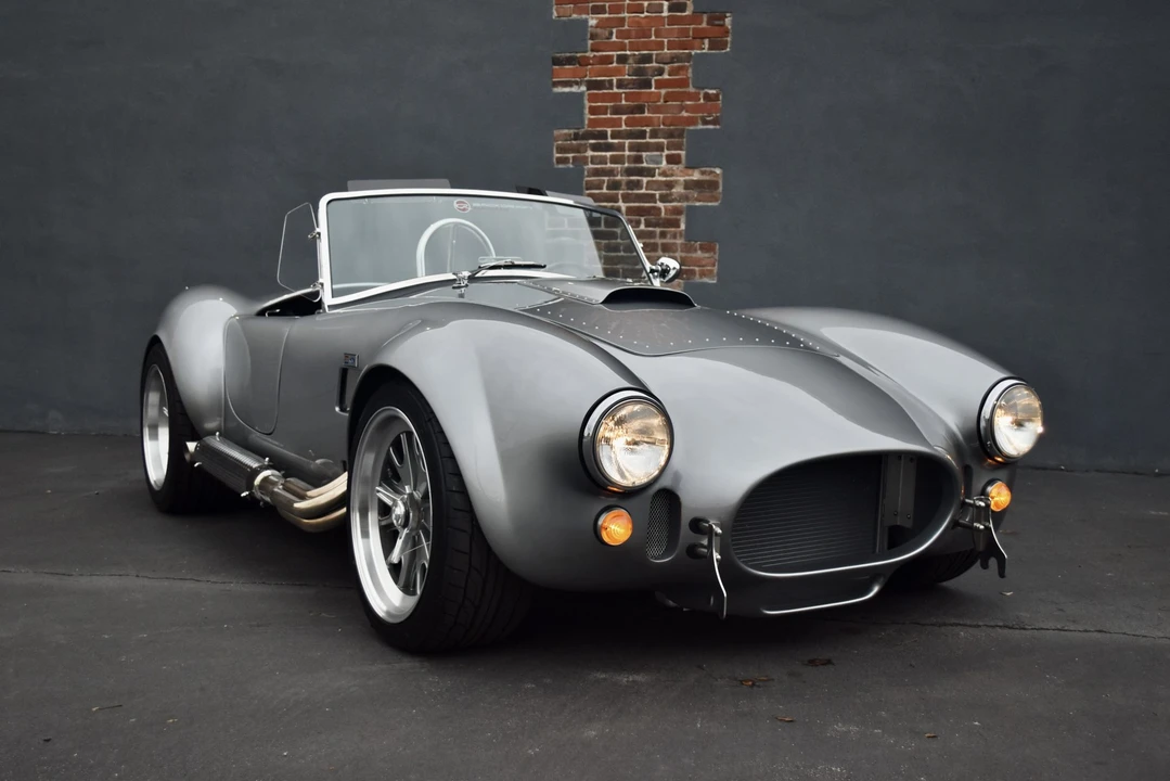 Shelby Cobra Replica - Image 5 of 31