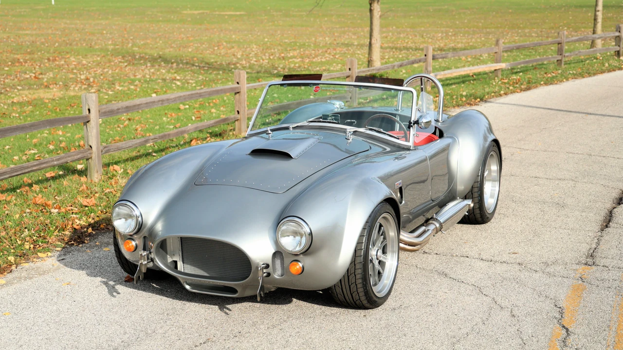 Shelby Cobra Replica - Image 9 of 31