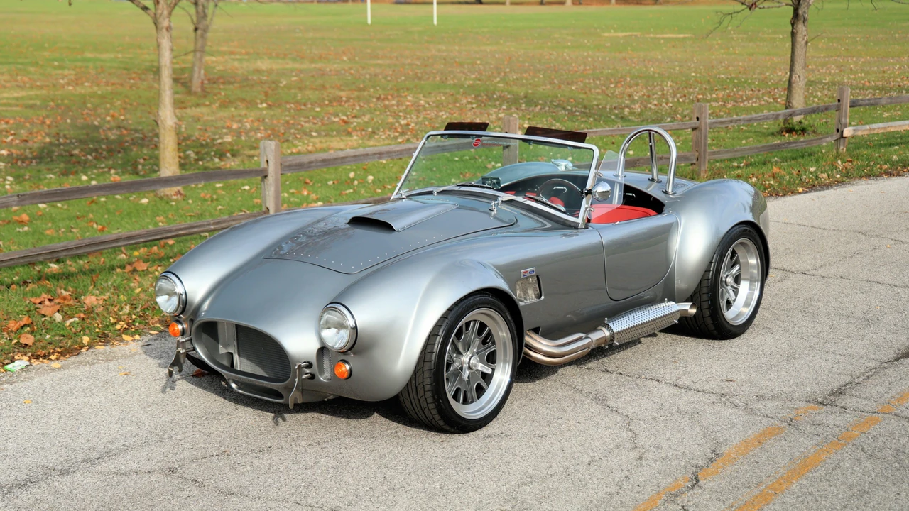 Shelby Cobra Replica - Image 11 of 31