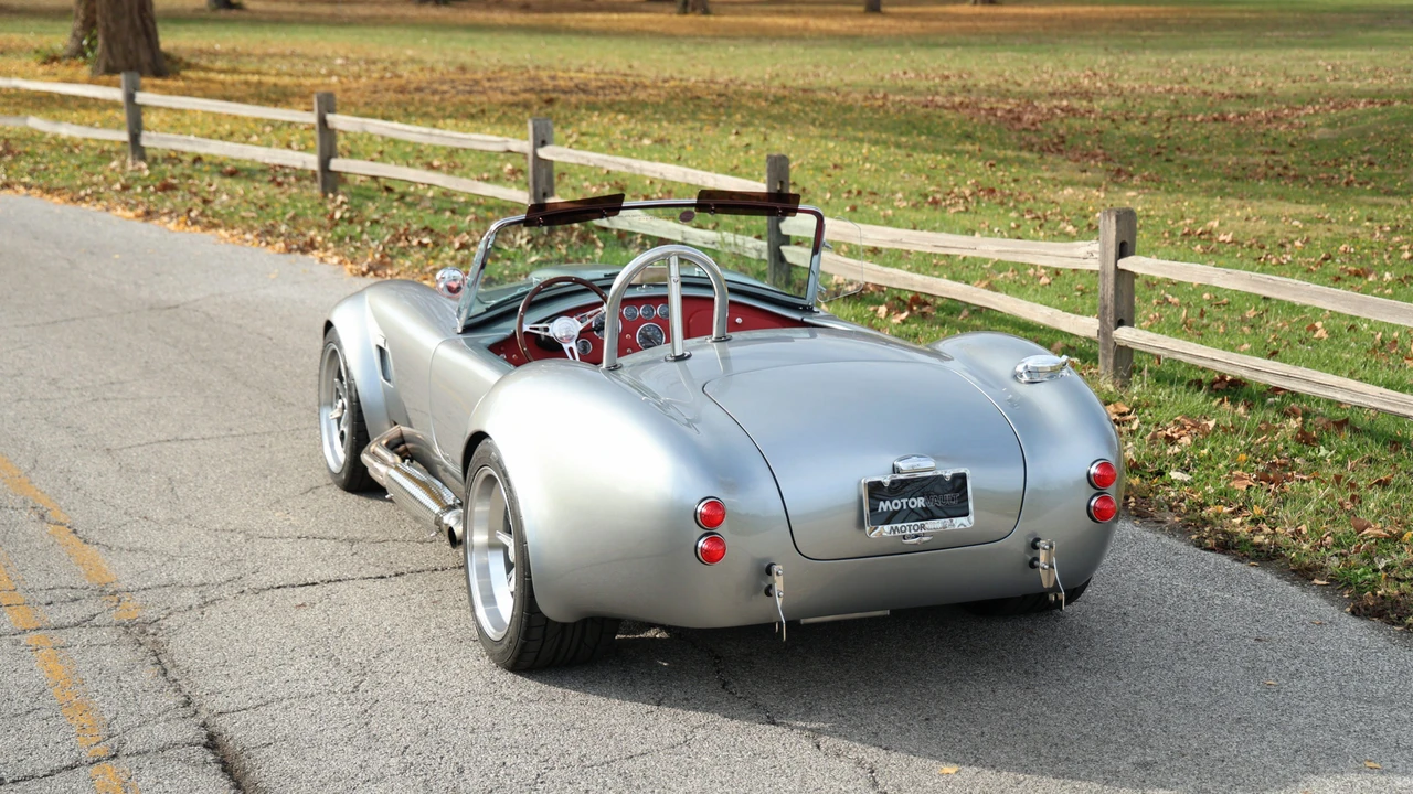 Shelby Cobra Replica - Image 22 of 31
