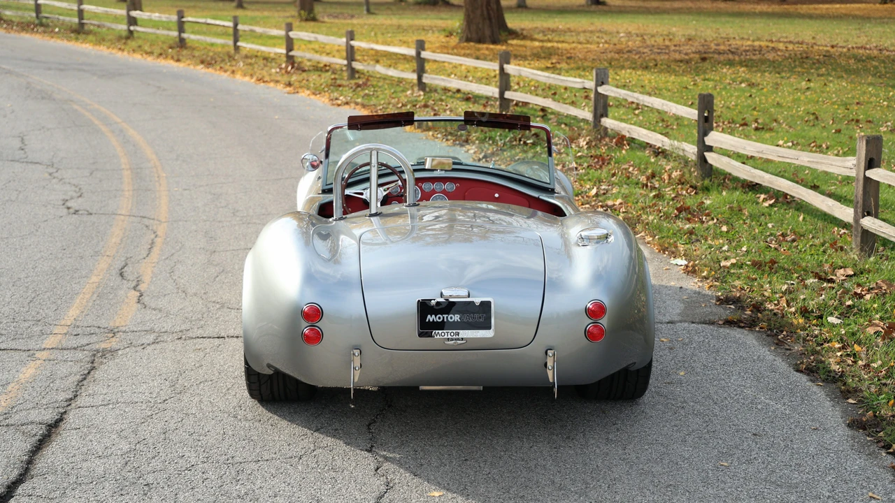 Shelby Cobra Replica - Image 24 of 31