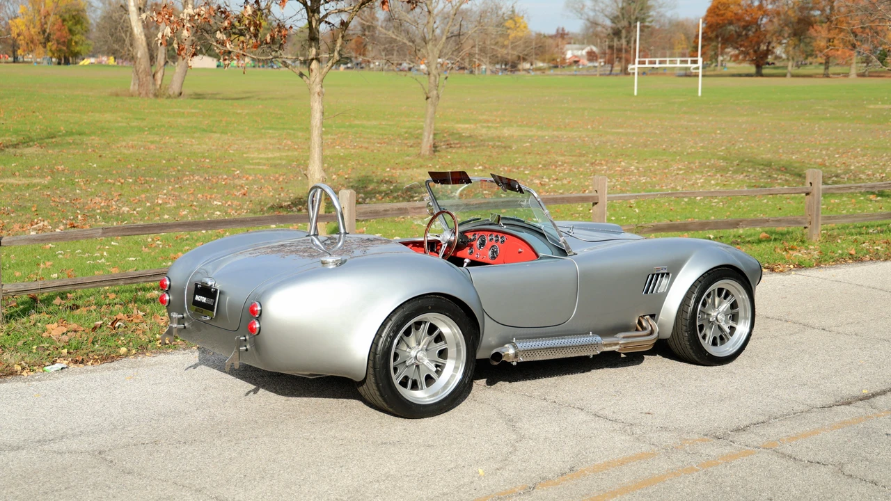 Shelby Cobra Replica - Image 30 of 31
