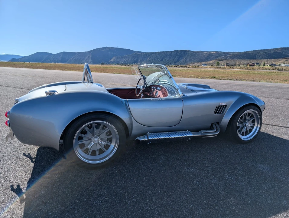 Shelby Cobra Replica - Image 8 of 31
