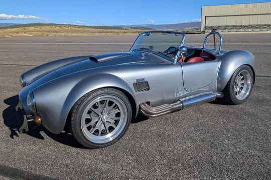 Shelby Cobra Replica Backdraft Racing RT4 Roadster
