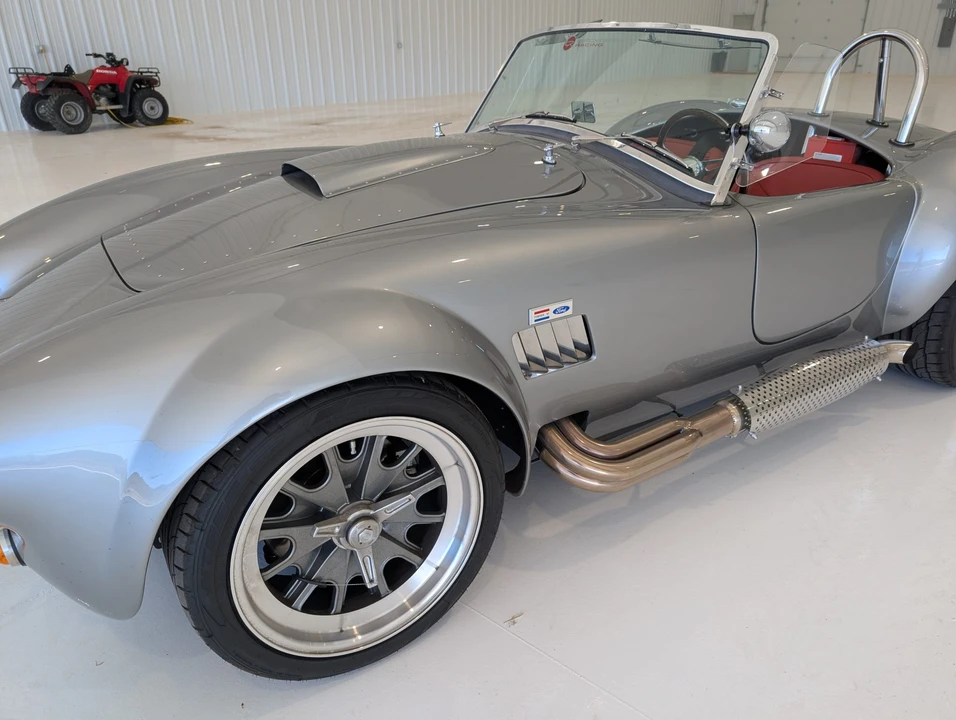 Shelby Cobra Replica - Image 16 of 31