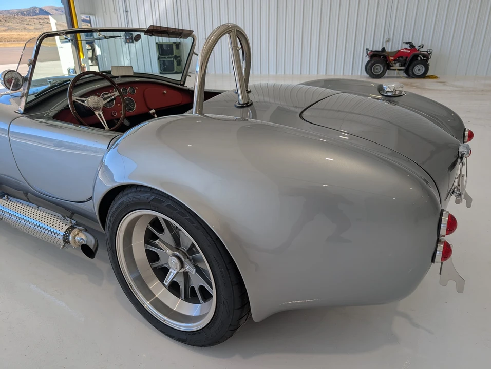 Shelby Cobra Replica - Image 14 of 31