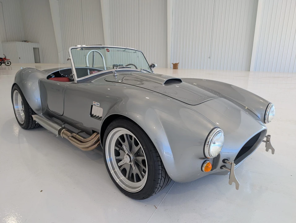 Shelby Cobra Replica - Image 5 of 31