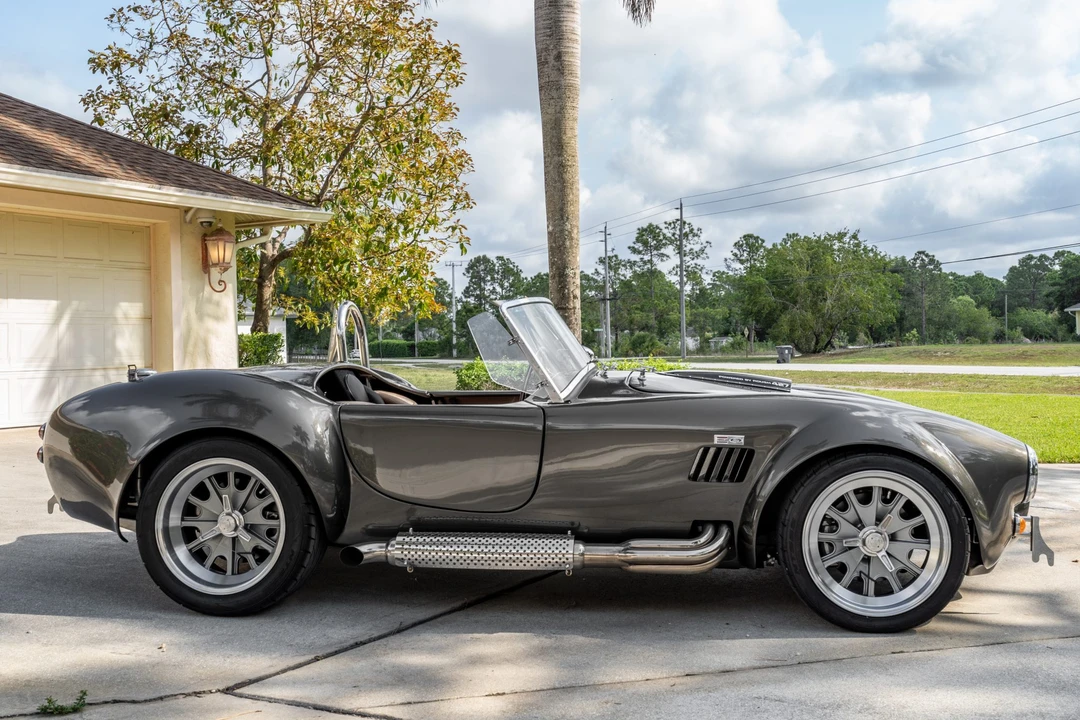 Shelby Cobra Replica - Image 6 of 31