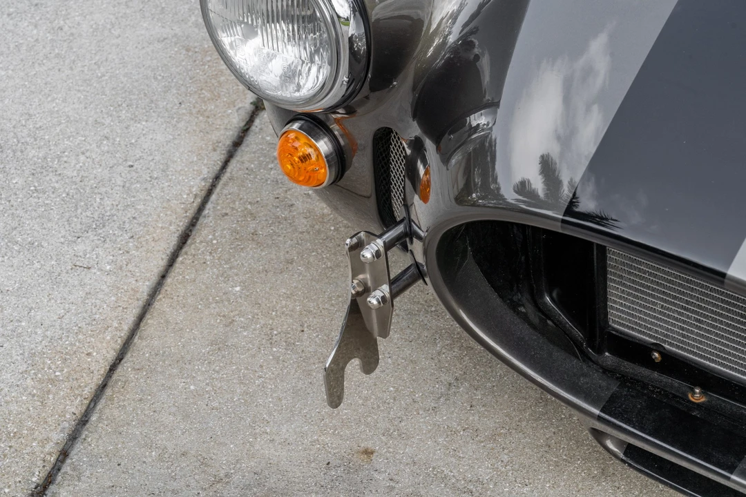 Shelby Cobra Replica - Image 30 of 31