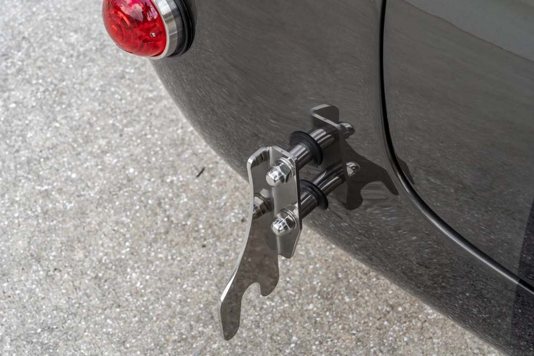 Shelby Cobra Replica - Image 18 of 31