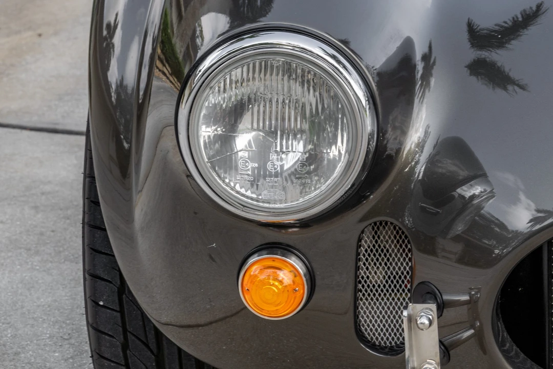 Shelby Cobra Replica - Image 13 of 31