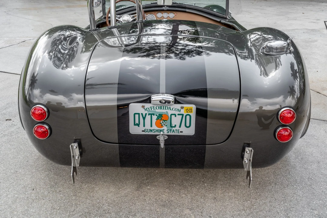 Shelby Cobra Replica - Image 15 of 31