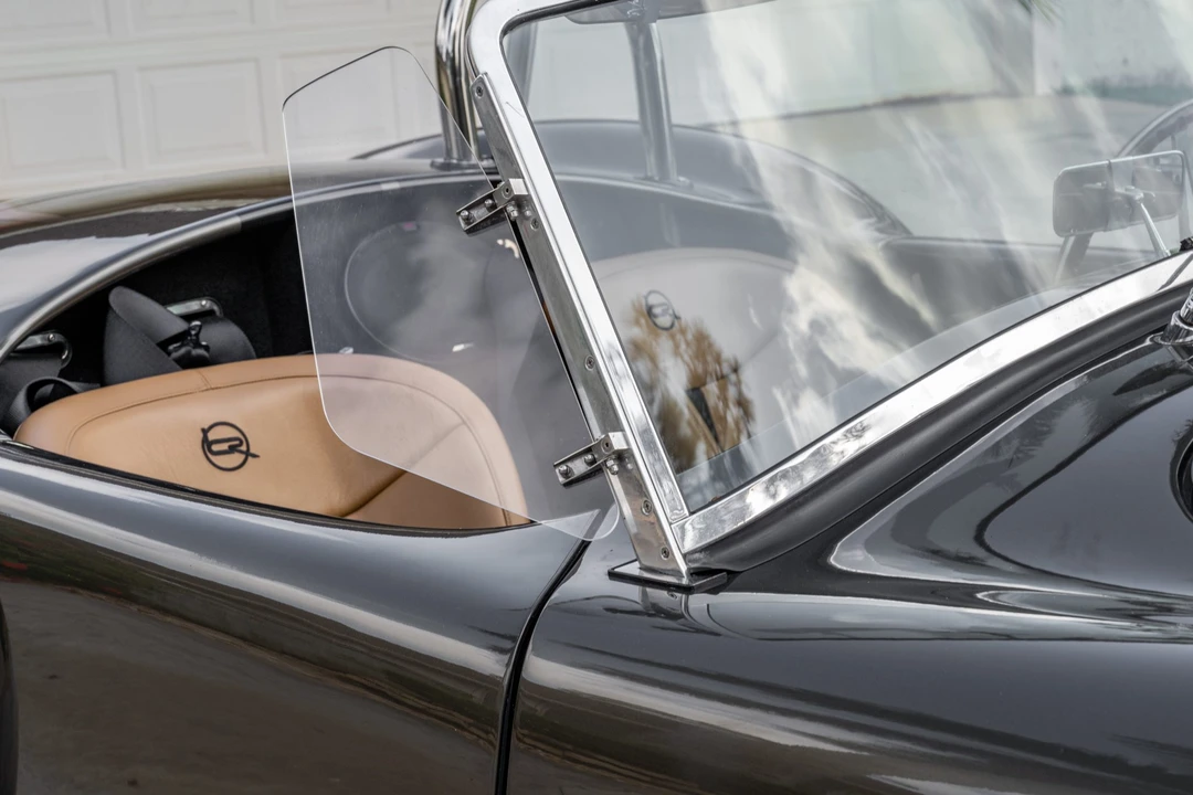 Shelby Cobra Replica - Image 25 of 31