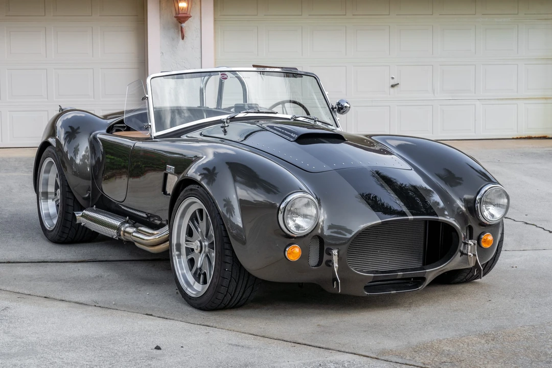 Shelby Cobra Replica - Image 7 of 31