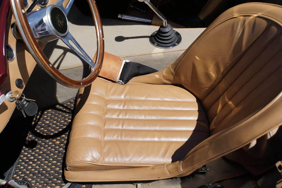 Shelby Cobra Replica - Image 24 of 31