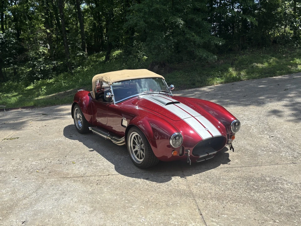 Shelby Cobra Replica - Image 2 of 31