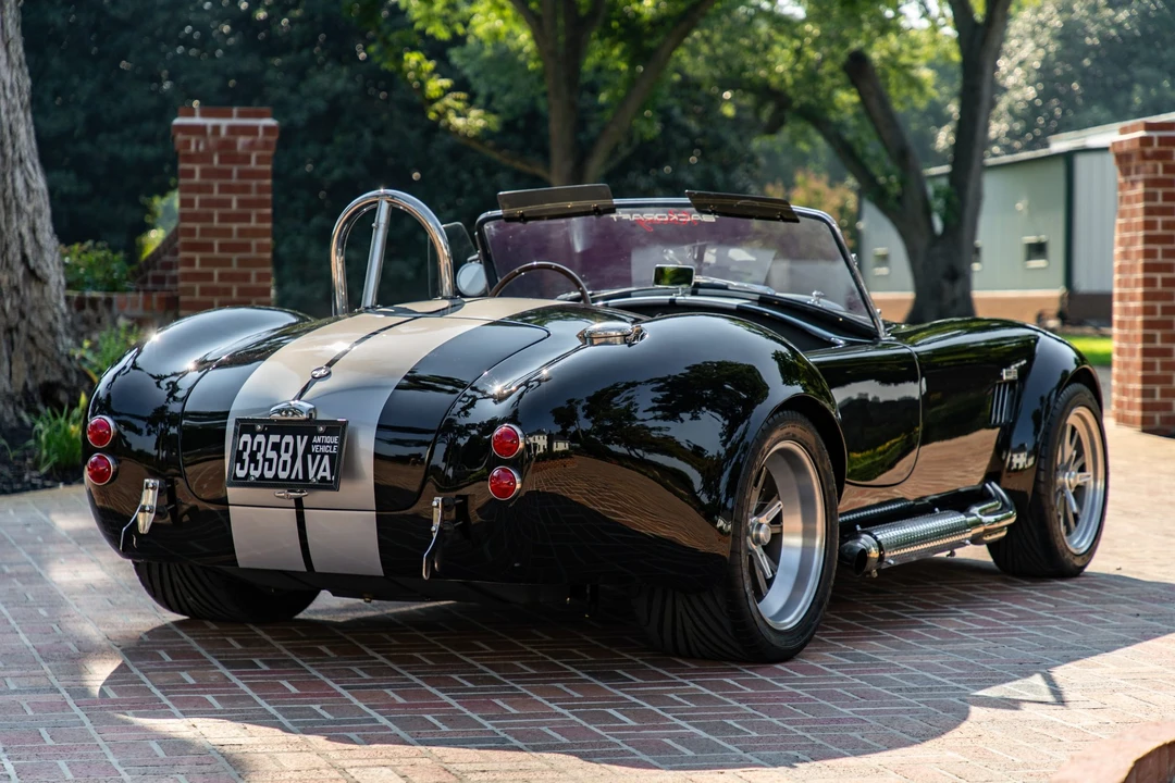 Shelby Cobra Replica - Image 6 of 31